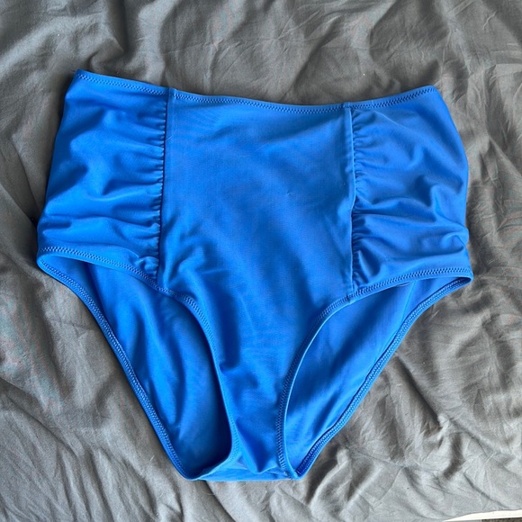 High waisted bathing suit bottoms - Picture 1 of 3